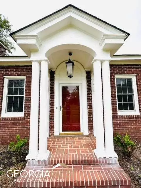 304 N Lanier St, Lyons, GA 30436 photo 4