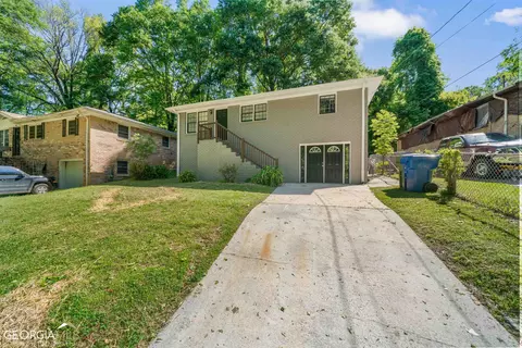 853 Peyton Ave NW, Atlanta, GA 30318