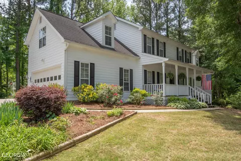 190 Woodlake Dr, Newnan, GA 30265