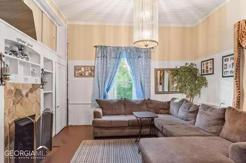 25 E Georgia Ave, Comer, GA 30629 photo 9