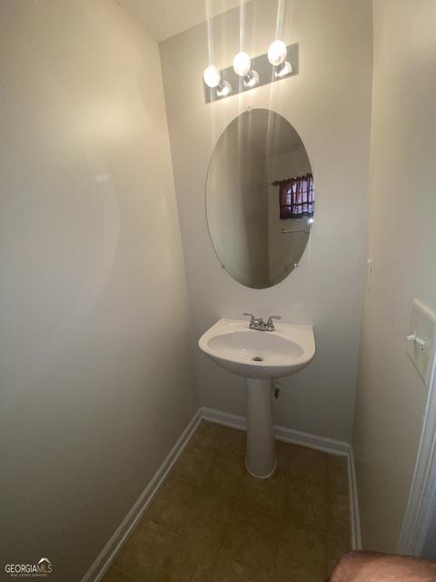 2201 Miranda Dr, Morrow, GA 30260 photo 7