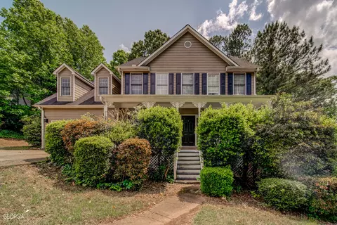 2029 Castlemaine Cir, Woodstock, GA 30189