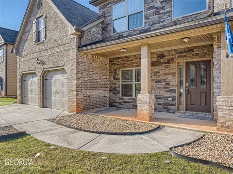 609 Toronto Cir, Hampton, GA 30228 photo 3