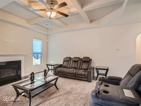 609 Toronto Cir, Hampton, GA 30228 photo 5