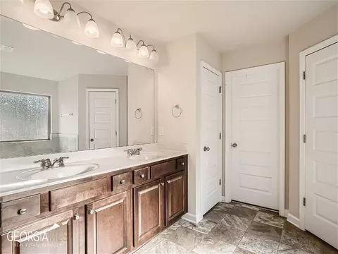 609 Toronto Cir, Hampton, GA 30228 photo 18