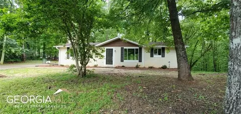 321 Miles Rd, Carrollton, GA 30116