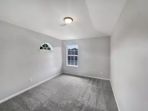 105 Lakeside Ct, Covington, GA 30016 photo 11