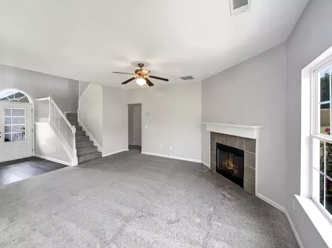 105 Lakeside Ct, Covington, GA 30016 photo 4