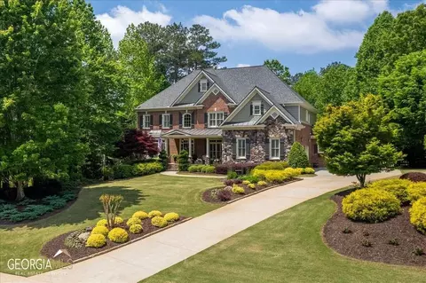 14054 Triple Crown Dr, Milton, GA 30004
