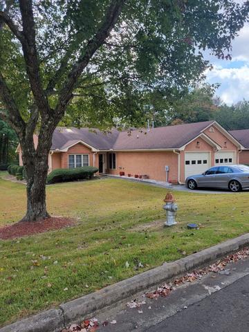 7170 Woodridge Ln, Union City, GA 30291