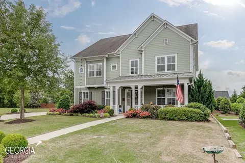 6407 Sycamore Dr, Hoschton, GA 30548