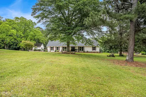 420 Bush Rd, Barnesville, GA 30204