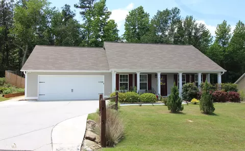 91 Heather Ln, Commerce, GA 30529