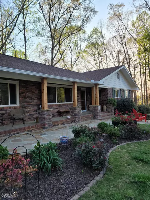 4625 Shoreline Ln, Gainesville, GA 30506