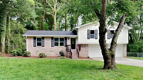 2006 Westley Dr, Riverdale, GA 30296