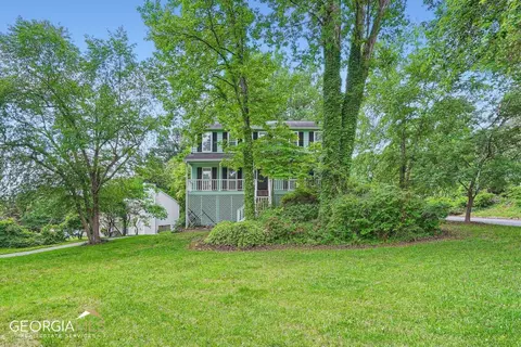 5649 Longbow Dr, Stone Mountain, GA 30087