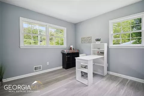 5954 Malibu Dr, Morrow, GA 30260 photo 16