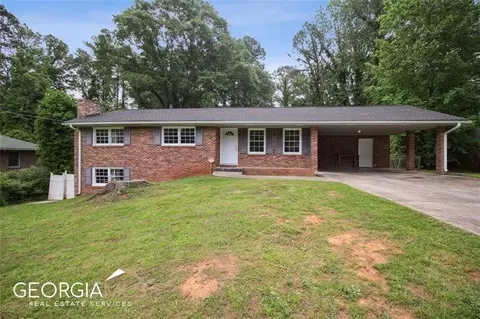 5954 Malibu Dr, Morrow, GA 30260 photo 1