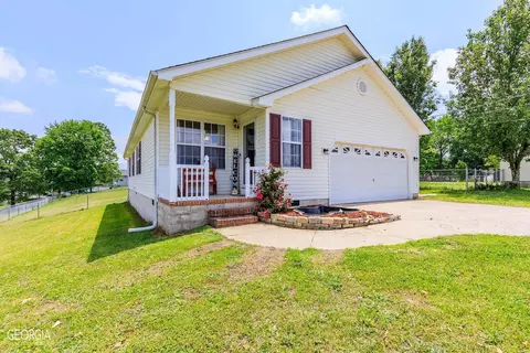 217 Rodeo Dr, Rock Spring, GA 30739