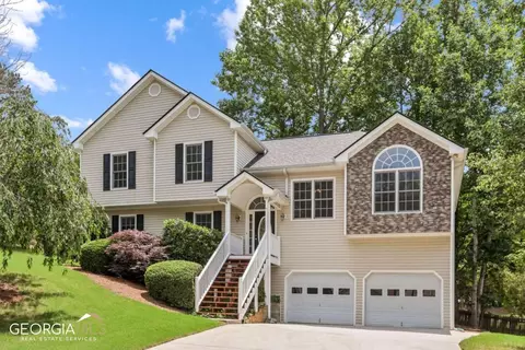 1040 Foxhollow Trl, Canton, GA 30115