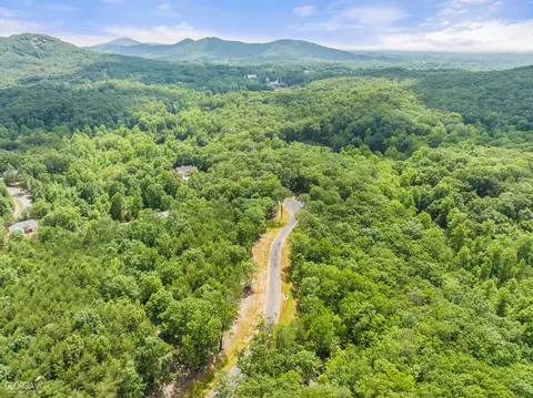 44 Chimney Lane, Cleveland, GA 30528