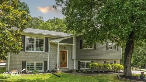 4911 W Lake Way, Douglasville, GA 30135