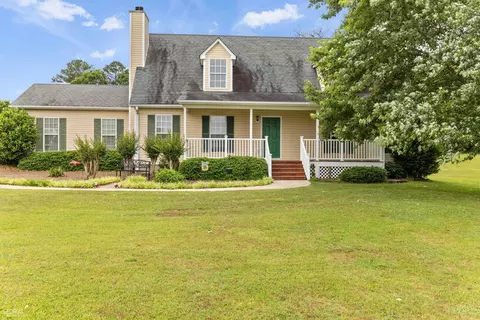 110 Country Walk, Social Circle, GA 30025