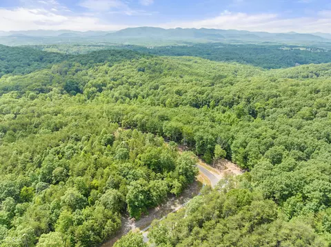 50 Chimney Lane, Cleveland, GA 30528
