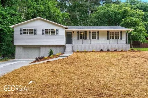 613 Ravenwood Dr, Woodstock, GA 30188