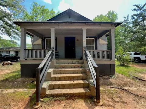 328 N 2nd St, Griffin, GA 30223