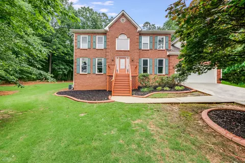 6946 Windstone Ct, Stone Mountain, GA 30087