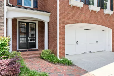 2438 Loxford Ln, Alpharetta, GA 30009
