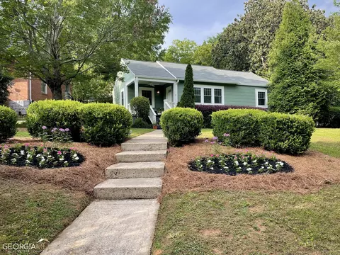 310 Willow Ln, Decatur, GA 30030