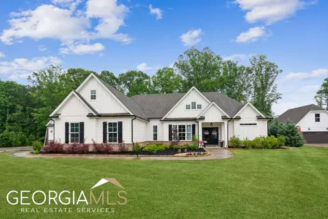 211 Sparrow Ct, Newnan, GA 30265