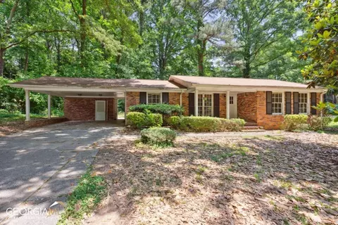 2745 Stonecreek Rd SE, Smyrna, GA 30080