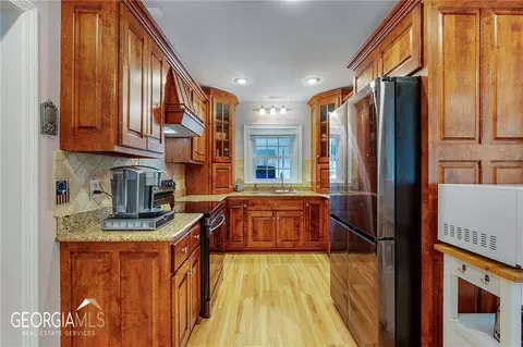 130 Boston Rd, Calhoun, GA 30701