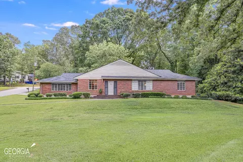1389 Burns Dr NE, Gainesville, GA 30501