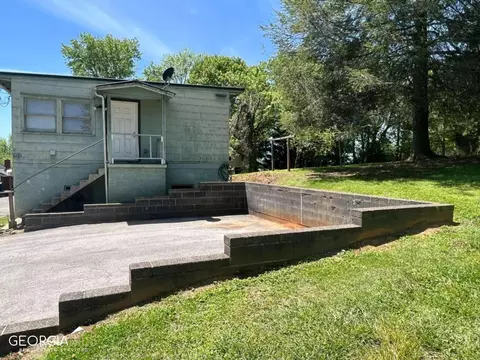 110 Guinn St, Copperhill, TN 37317