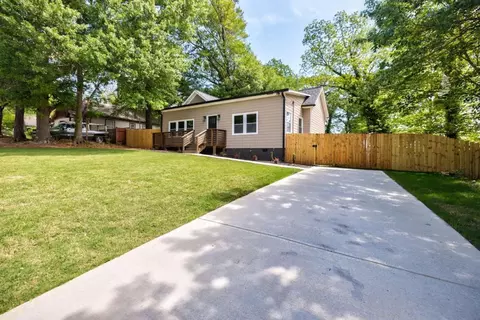 875 Center Hill Ave NW, Atlanta, GA 30318