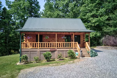 85 Spring Crest Rd, Cleveland, GA 30528
