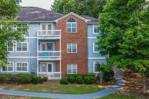 1344 Orchard Park Dr, Stone Mountain, GA 30083