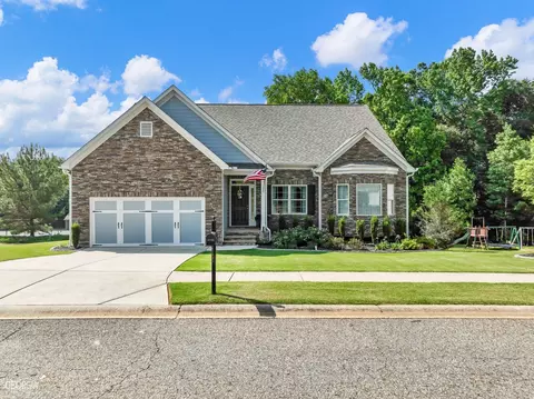 2550 Olney Falls Dr, Braselton, GA 30517
