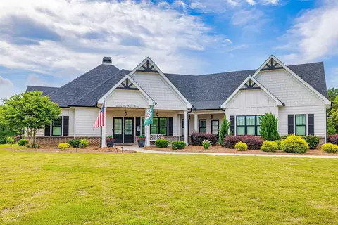 9143 Highway 16, Senoia, GA 30276