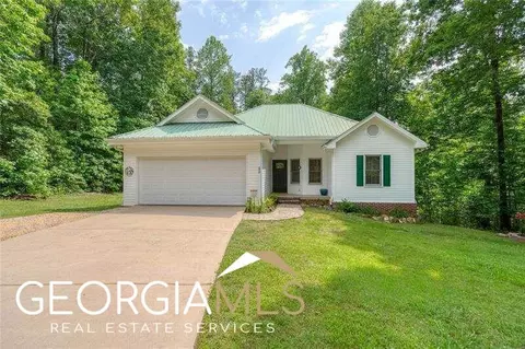 272 Reindeer Ln, Talking Rock, GA 30175