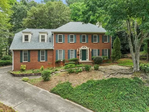 176 Comstock Ct, Lawrenceville, GA 30044