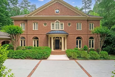 2080 Spalding Dr, Sandy Springs, GA 30350