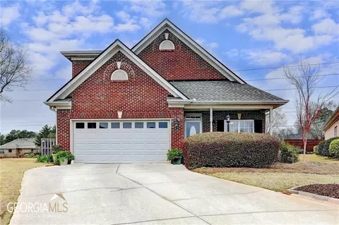 418 Takely Dr, Lawrenceville, GA 30046