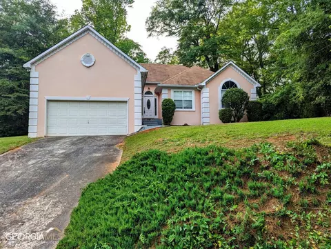 736 Oak Hill Ct, Macon, GA 31210