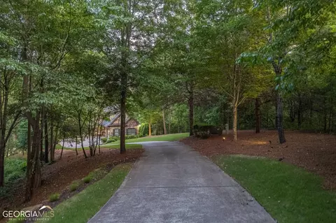 401 Edgewater Trl S #., Toccoa, GA 30577 photo 2