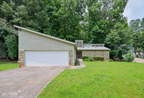 2920 Cedar Knoll Dr, Roswell, GA 30076